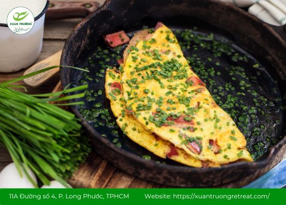 Lá hẹ hấp trứng – món ăn dân gian giúp bé long đờm