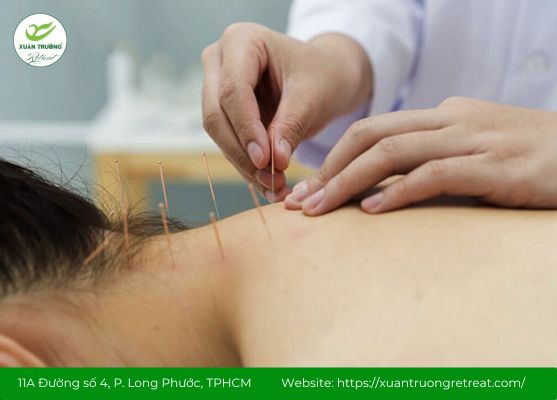 Liệu pháp huyệt Bách Lao hỗ trợ giảm mệt mỏi, căng cơ