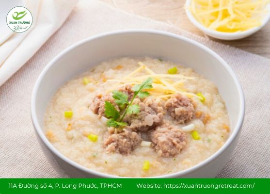 Cháo gừng giúp làm ấm cơ thể và hỗ trợ phục hồi nhanh hơn